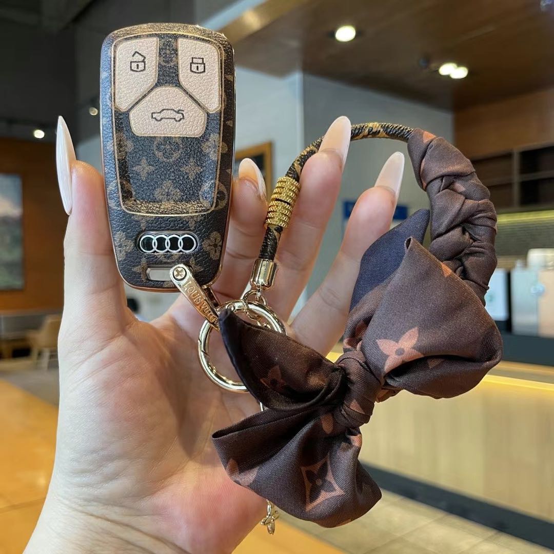 Stylish Car Key Cover Set