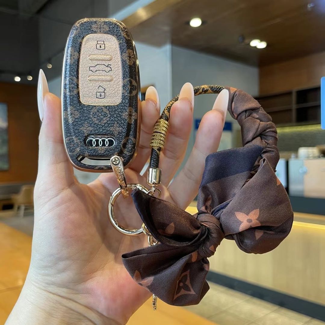 Stylish Car Key Cover Set