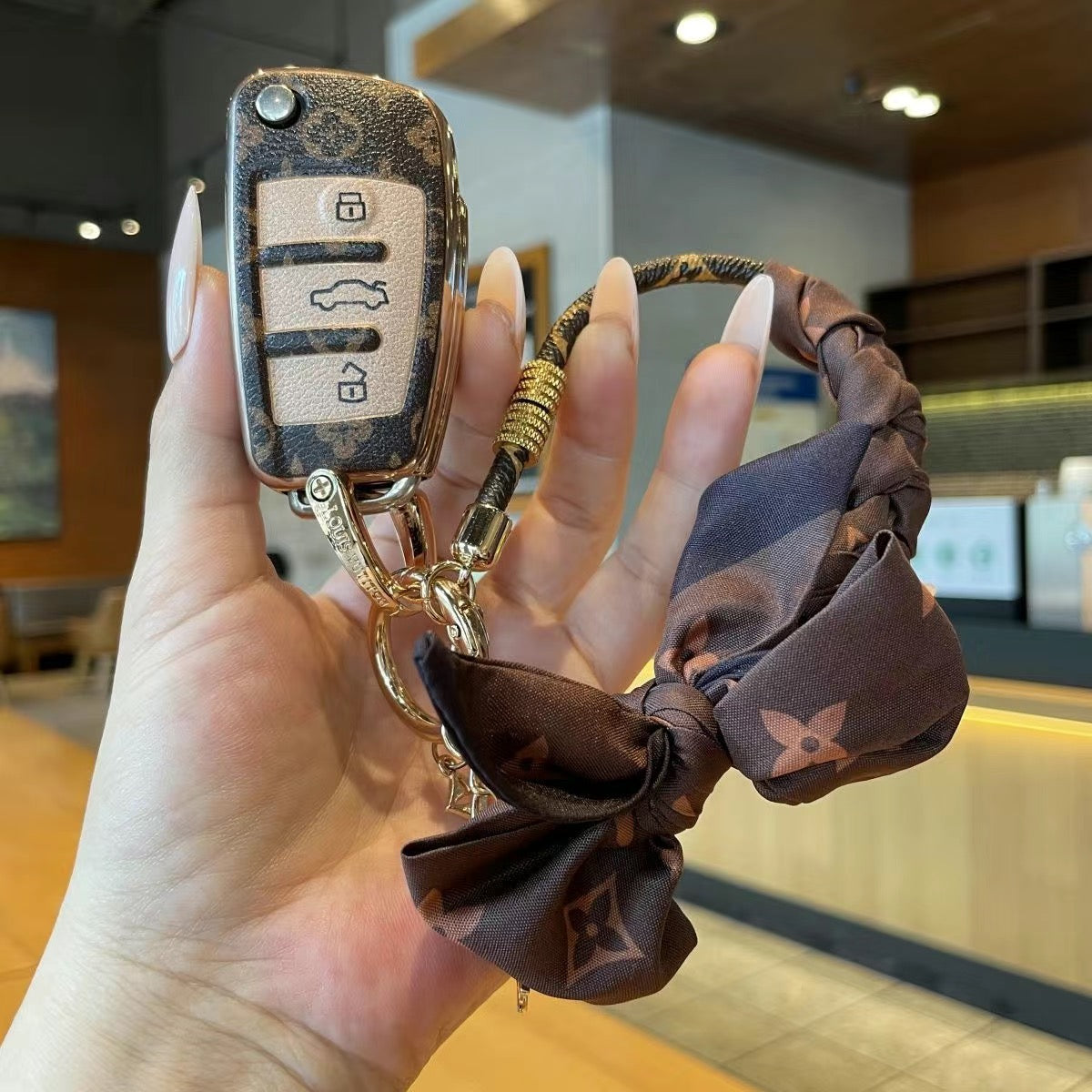 Stylish Car Key Cover Set