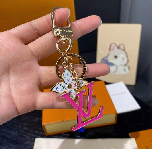 ✨LV-Inspired Keychain – Elevate Your Bag Instantly!