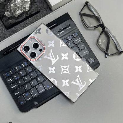 Square - Shaped Magnetic iPhone Case