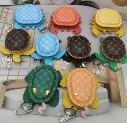 L- Designed Zippered Earphone Storage Pendant